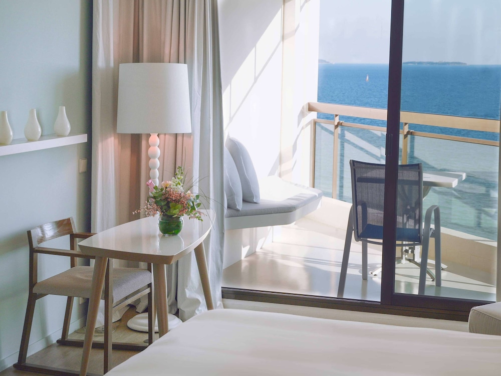 Superior Room, 1 King Bed with Sofa bed, Terrace, Sea View - Photo 8