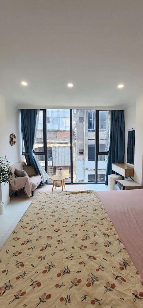 Economy Double Room, City View photo 3