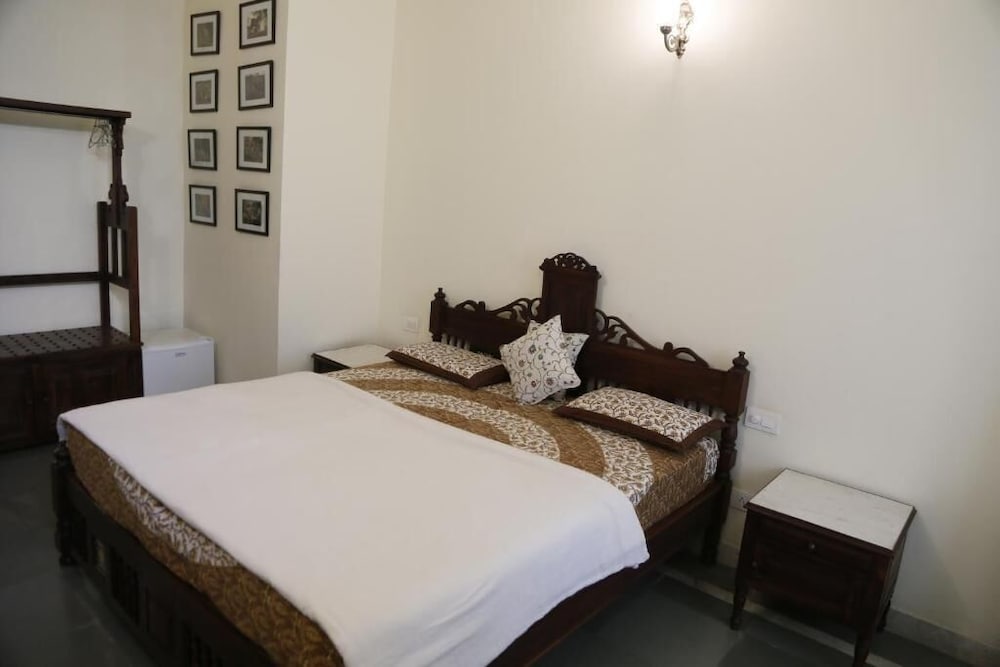 Deluxe Double Room, Multiple Beds, Hill View photo 1