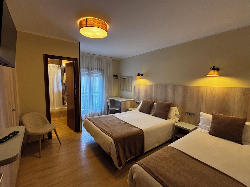 Habitación Triple, Vista al Río