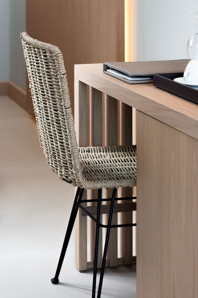 Standard Suite - Photo 15