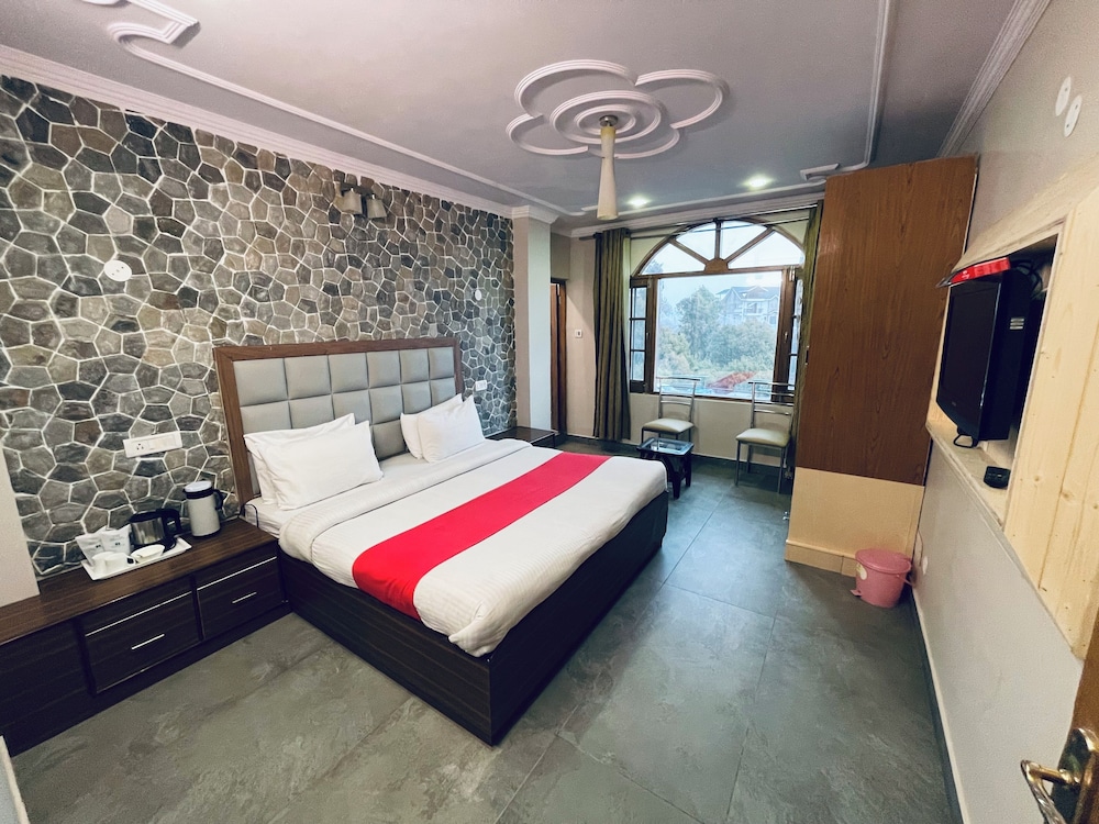 Deluxe Double or Twin Room, 1 Bedroom, Hill View photo 2
