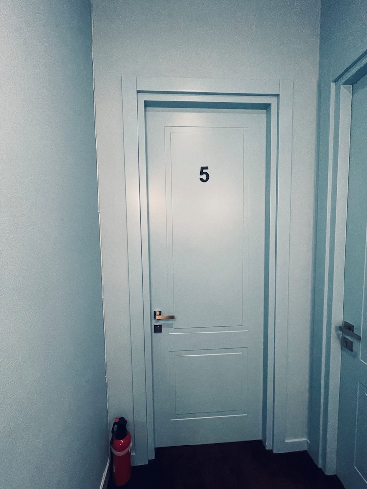 Elite Room