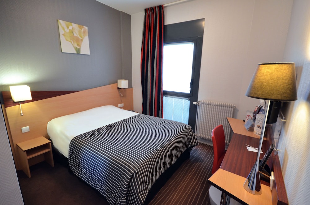 Standard Room, 1 Double Bed - Photo 11