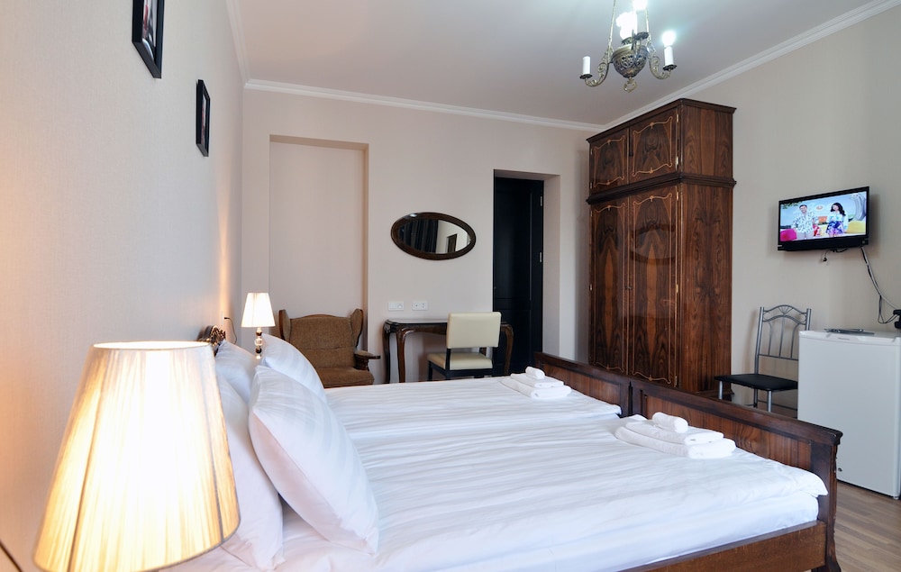 Triple Room, Balcony photo 2