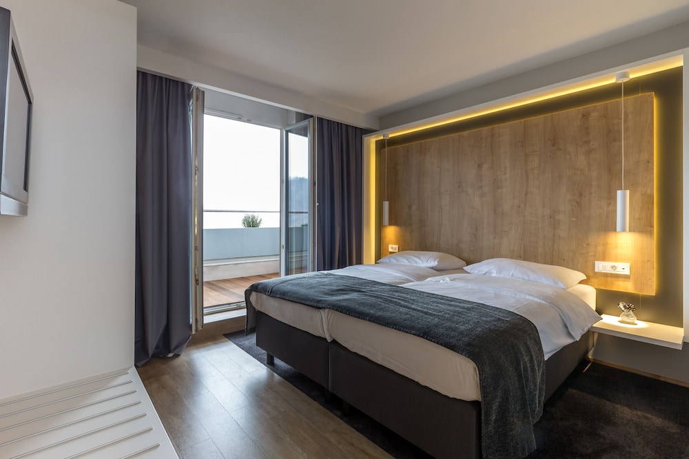 Junior Suite - Photo 2