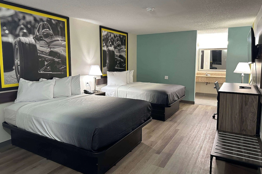 Room, 2 Queen Beds, Non Smoking