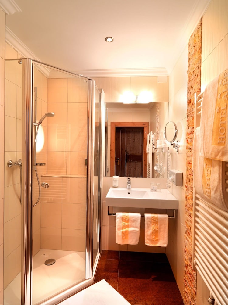 Standard Double Room Single Use photo 2