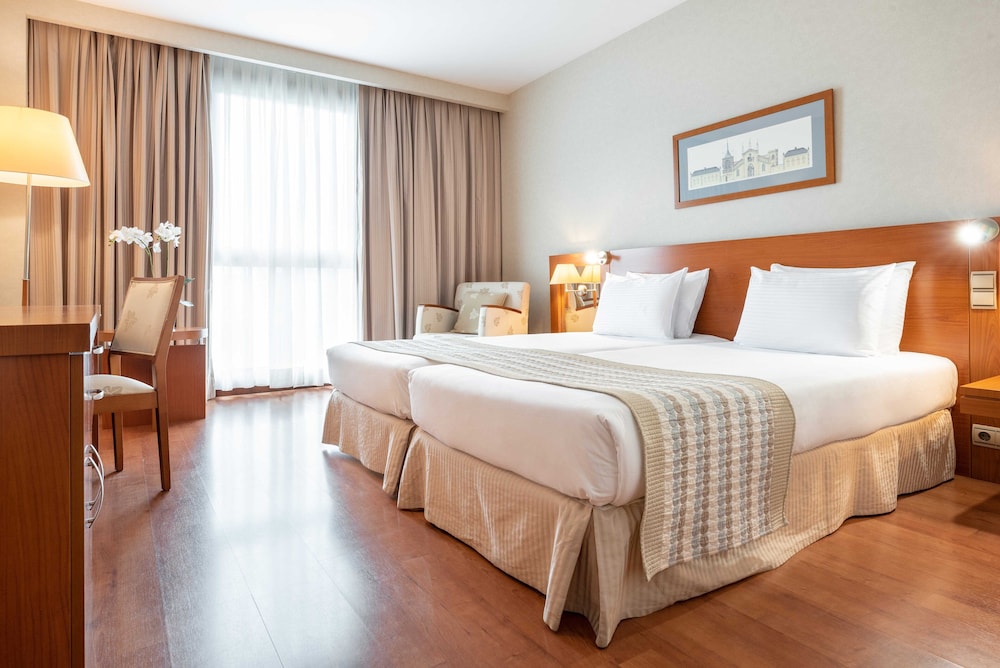 Double Room (With Extra Bed)