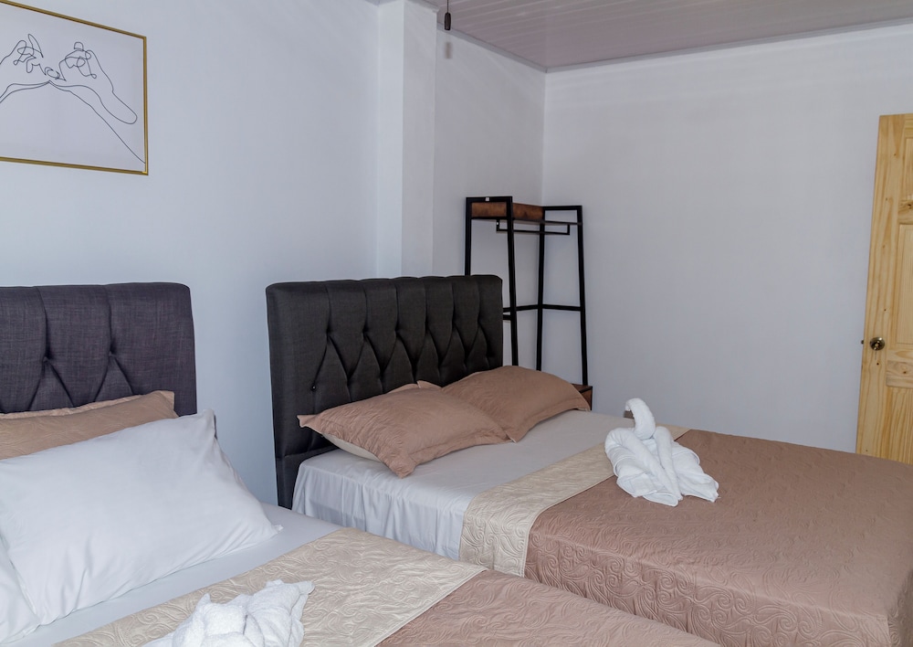 Comfort Apartment, 2 Queen Beds, Garden View, Ground Floor photo 3