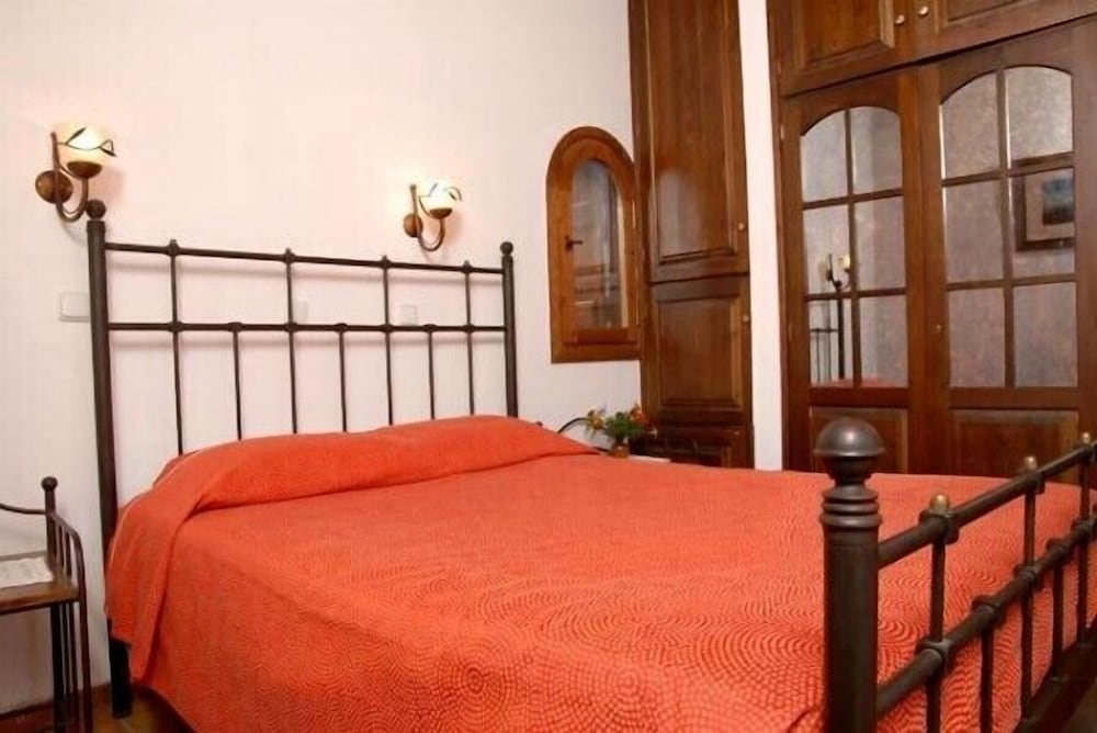 Apartment, 2 Bedrooms, Balcony, Mountain View photo 1