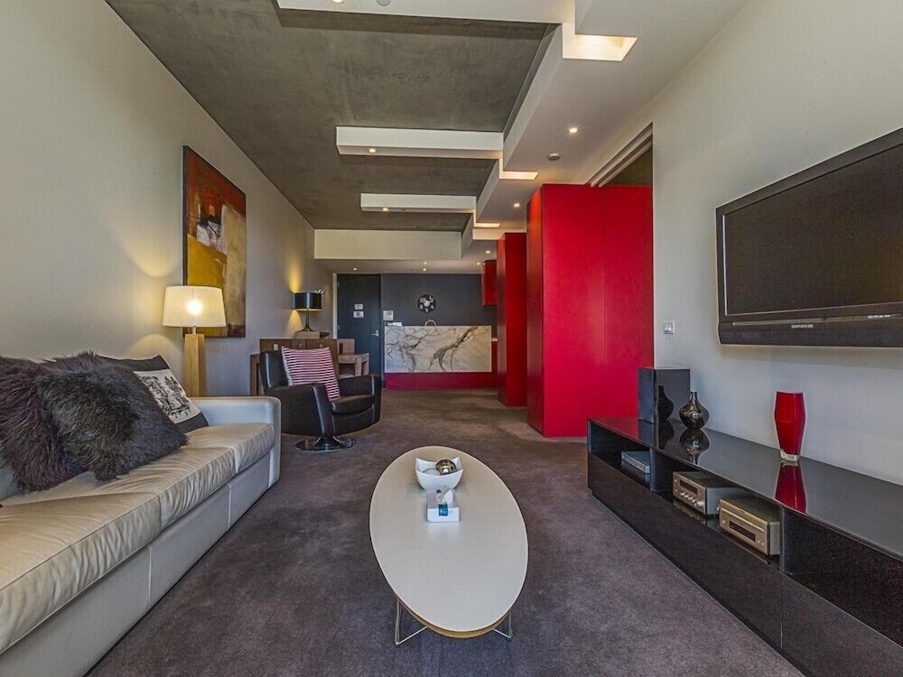 Apartment, 1 Bedroom (New Acton 607) photo 1