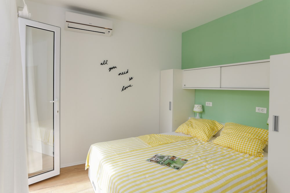 Apartment (One-Bedroom Apartment with Terrace)