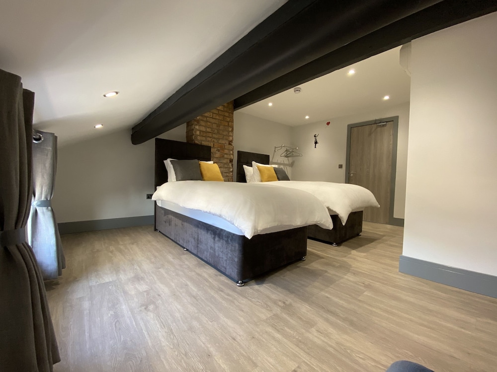 Deluxe Double or Twin Room - Photo 2