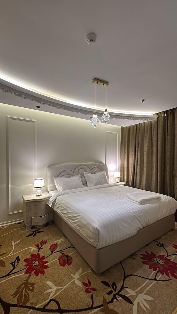 Junior Apartment