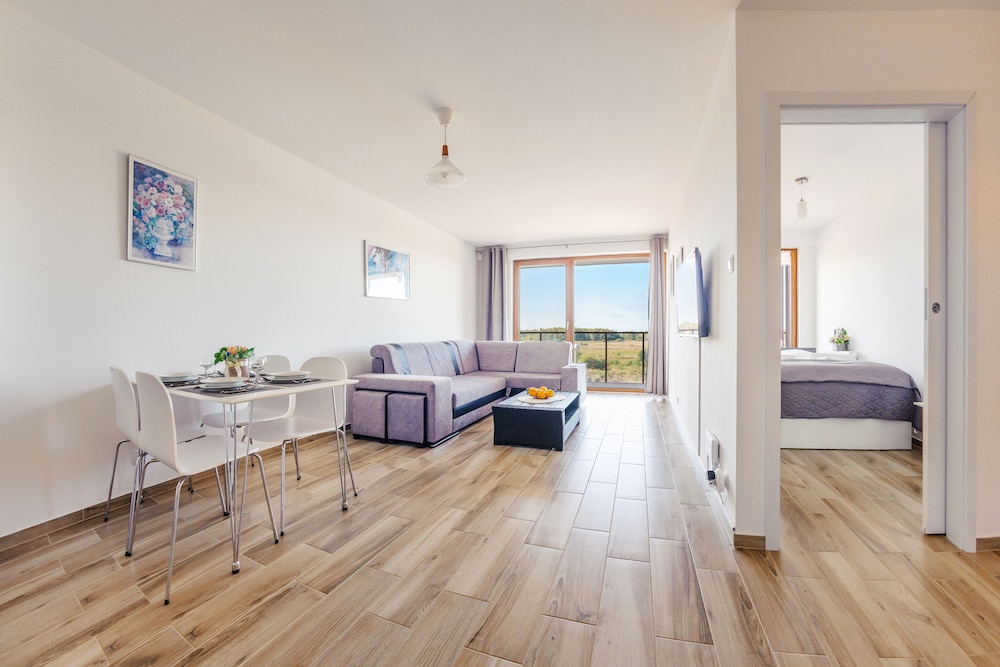 Apartment (26 A)