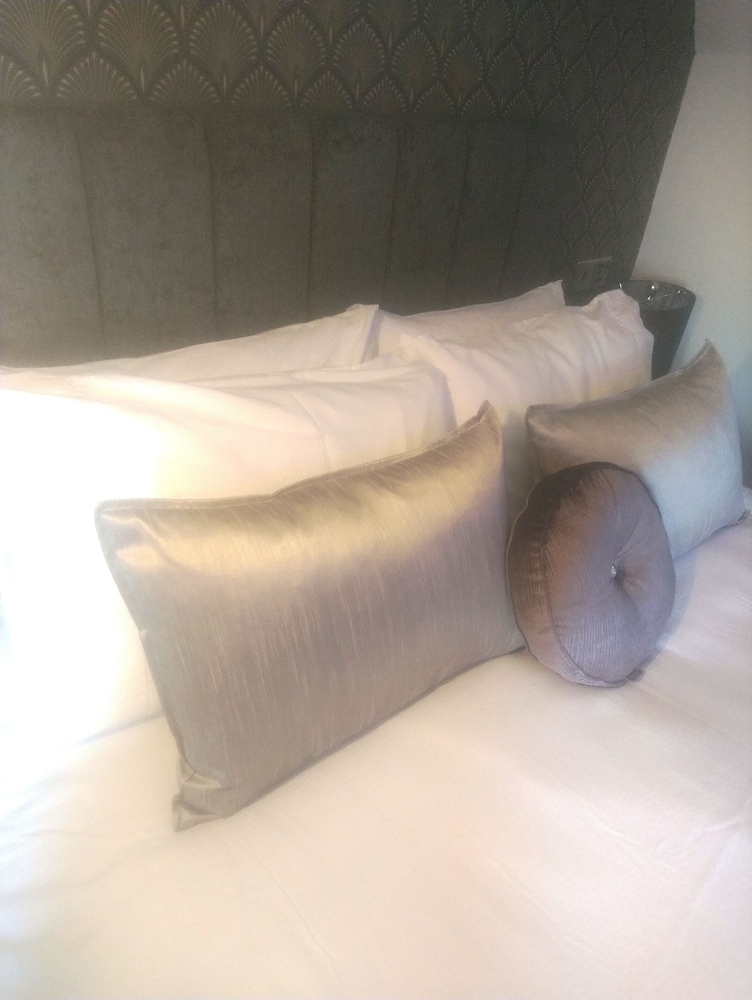 Superior Double Room, 1 King Bed (Room 8) photo 2