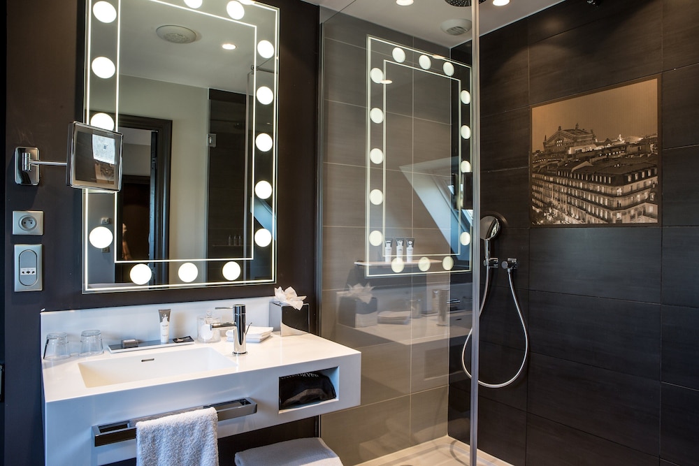 Suite, 1 Bedroom photo 2