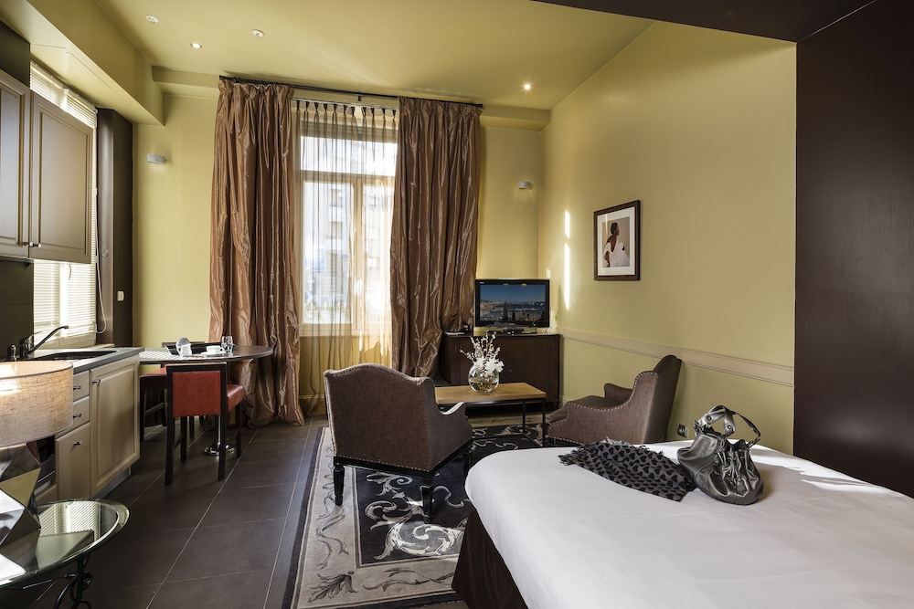 Prestige Room photo 1