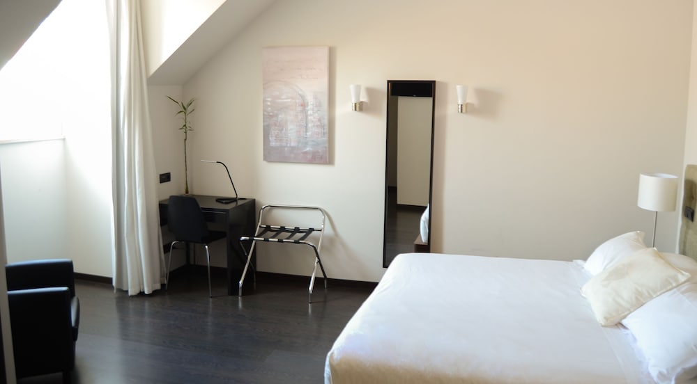 Classic Double or Twin Room