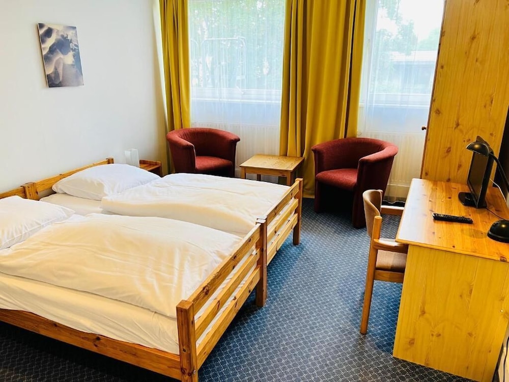 Basic Double Room