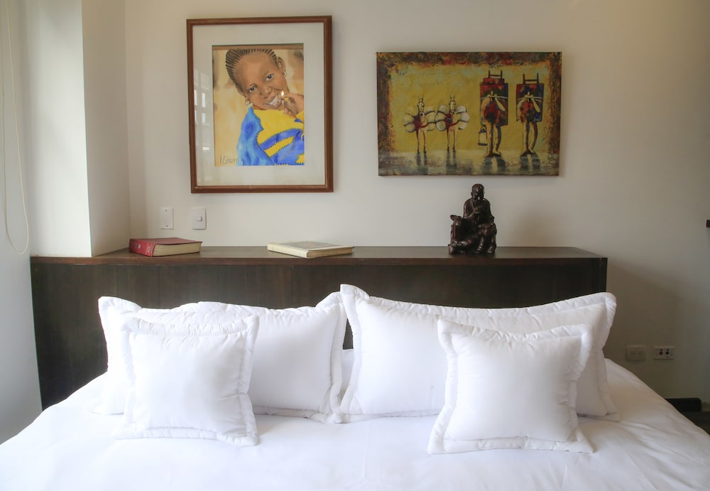Standard Double Room - Photo 9