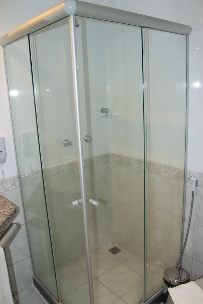 Standard Triple Room - Photo 4