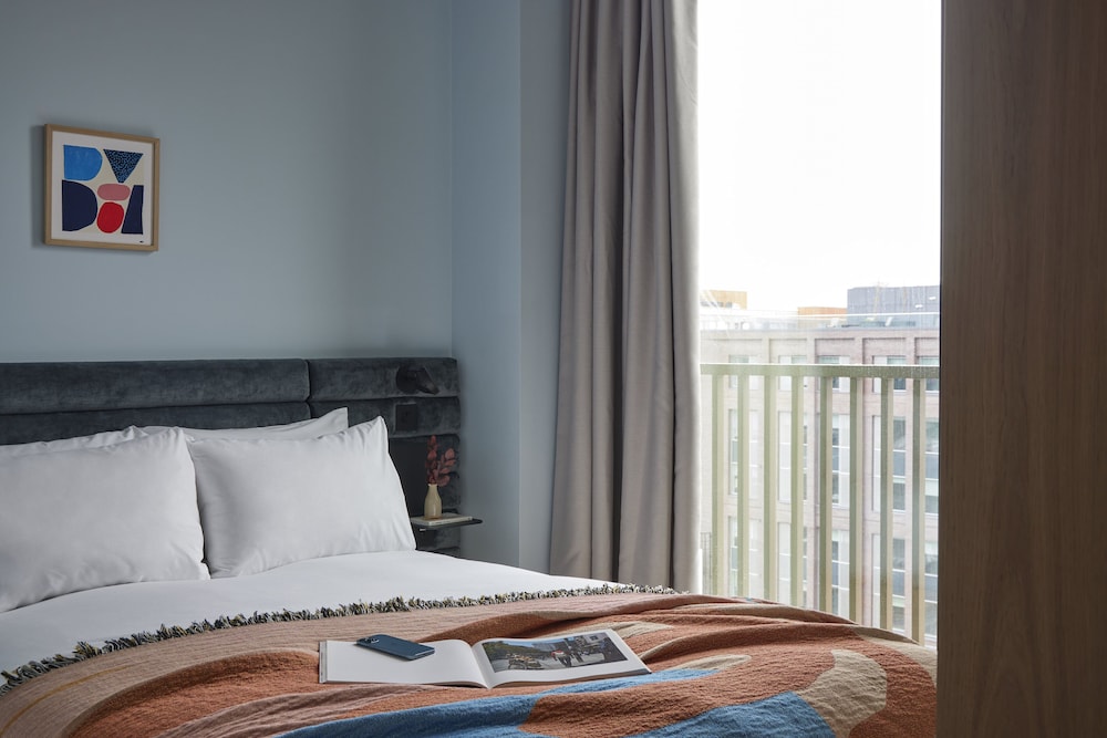2 Bedroom Suite
