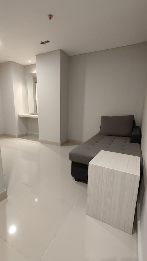 Deluxe Double Room - Photo 9