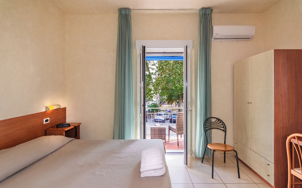 Double Room, Balcony photo 3