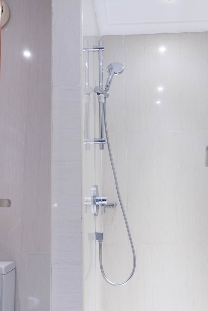 Standard Twin Room - Photo 4