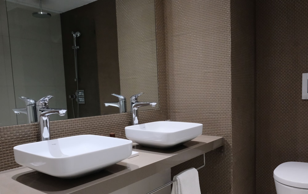 Standard Room, Partial Sea View - Photo 5