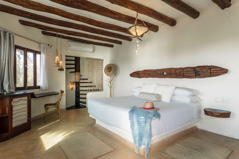 Bungalow Cielo, 1 King Bed - Photo 1