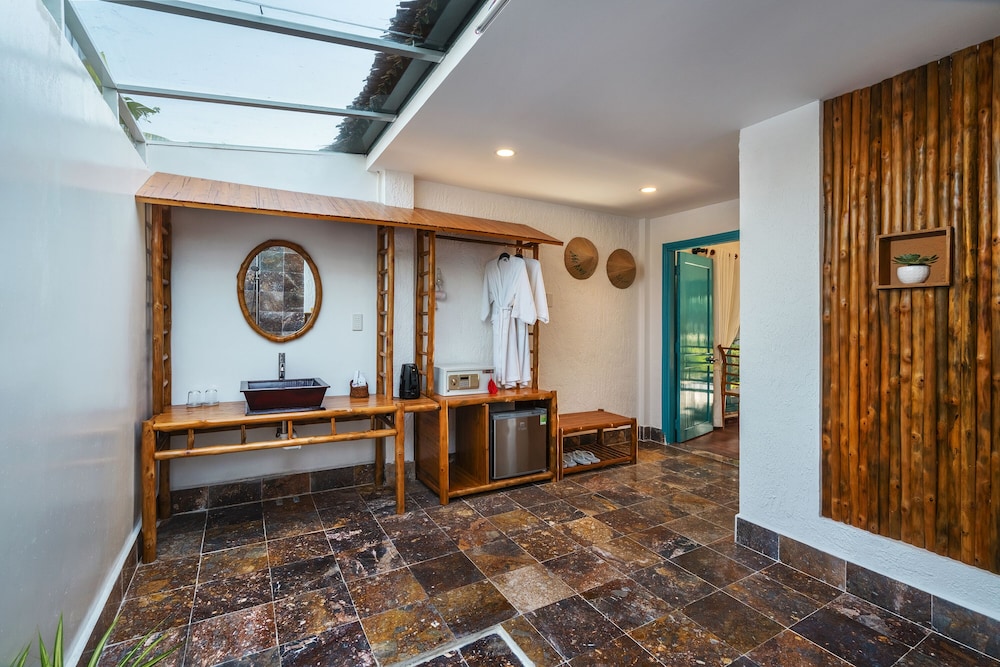 Quadruple Room, Garden View photo 3