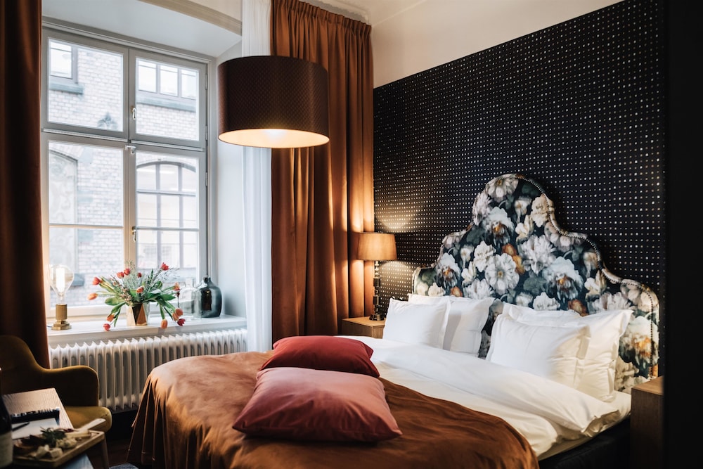 Superior Room, 1 King Bed, Non Smoking