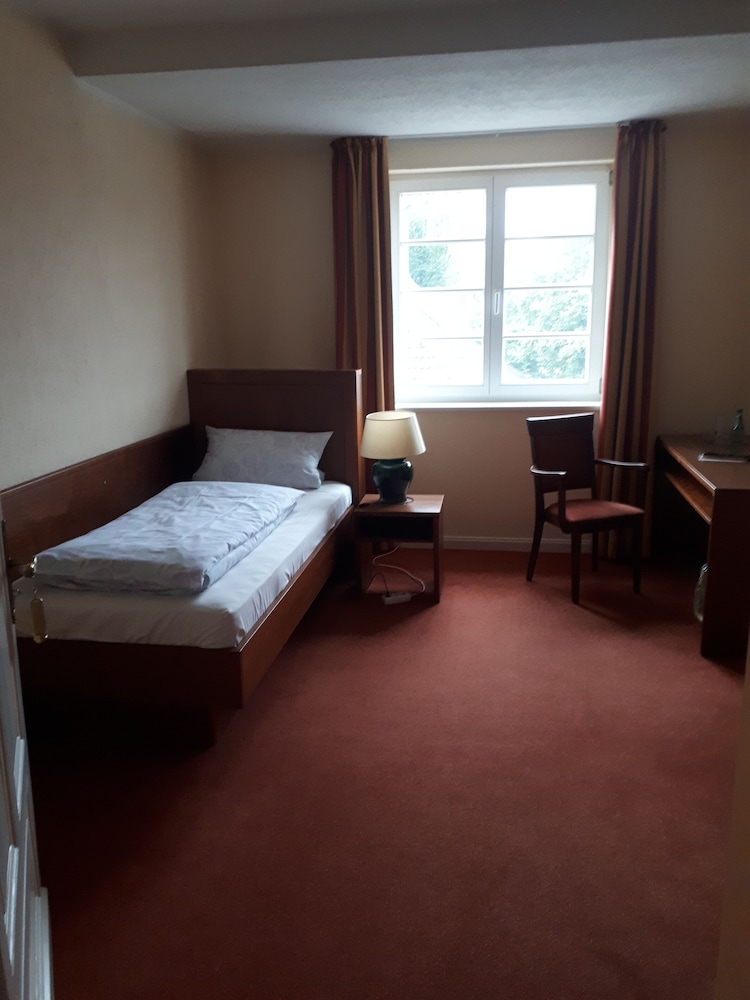 Business Single Room