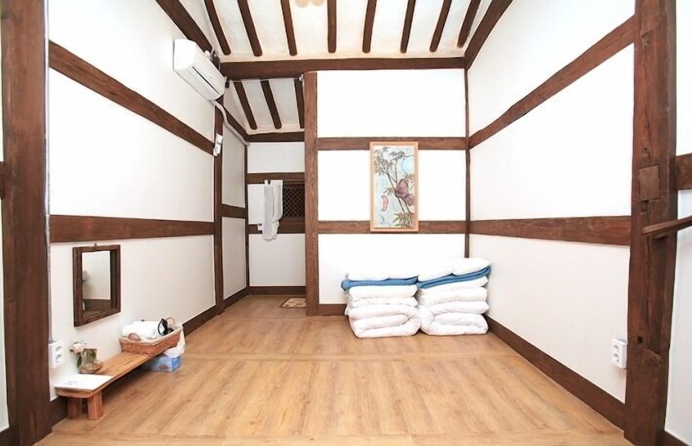 Room (Jadu) photo 1