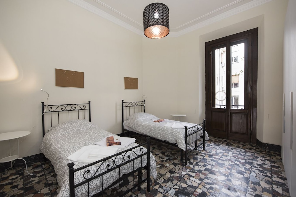 Basic Apartment, 4 Bedrooms