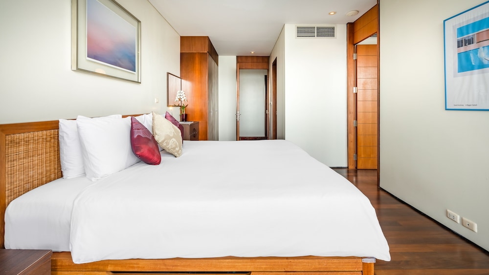 Luxury Villa photo 3