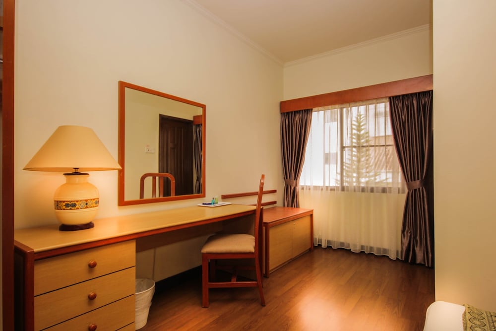 Apartment, 3 Bedrooms - Photo 1