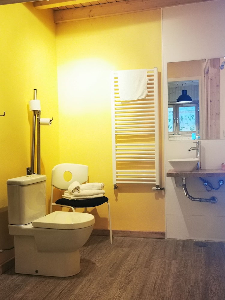 Standard Room, Accessible photo 3
