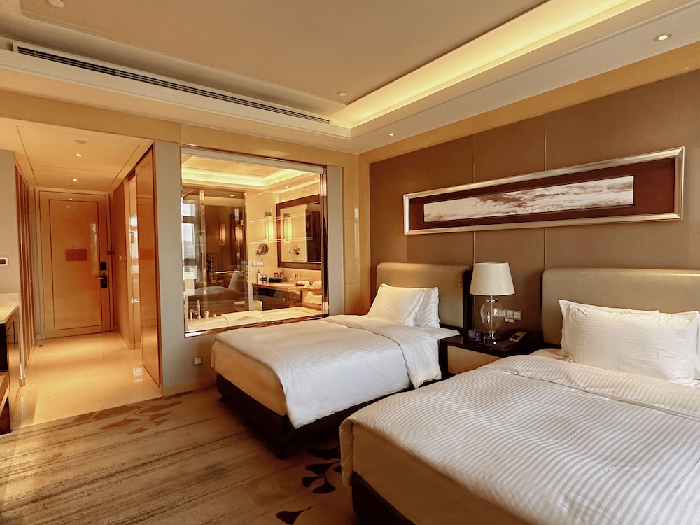 Grand Deluxe Twin Room photo 2