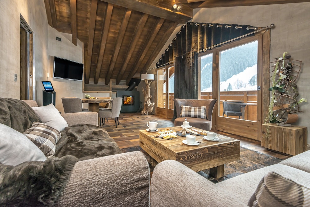 Suite Exception photo 1