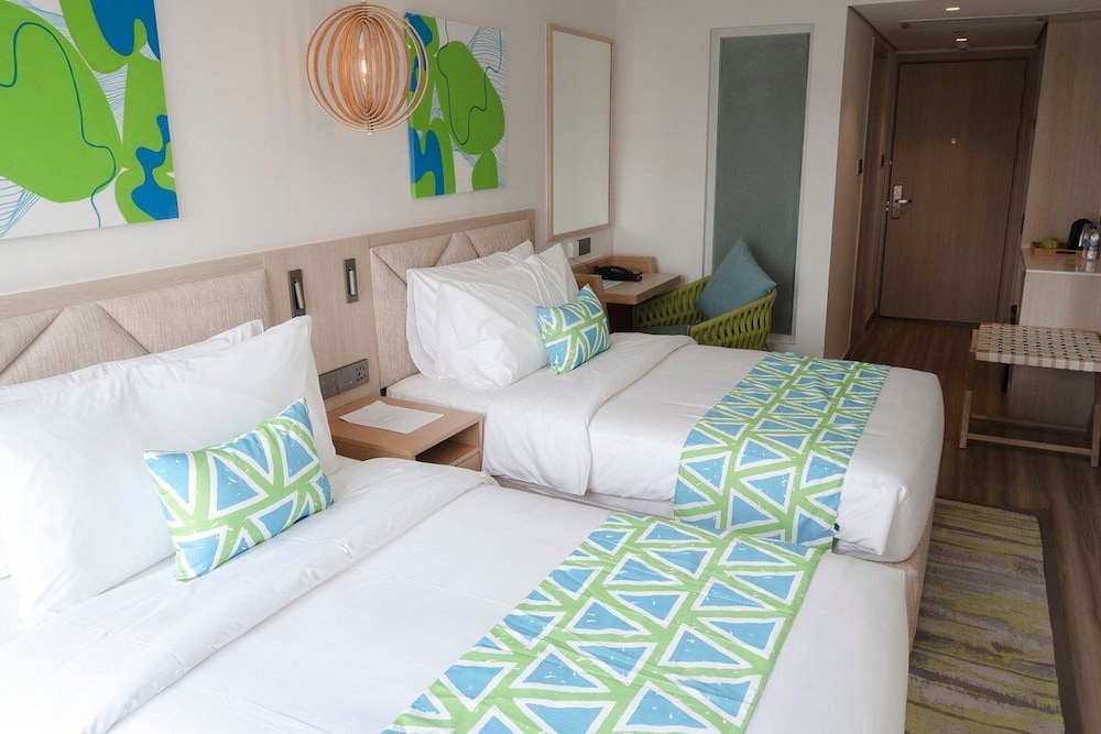Standard Twin Room (No View) - Photo 2