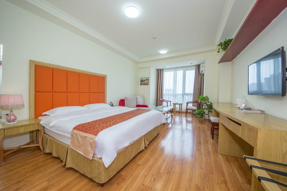 Classic Double Room, City View