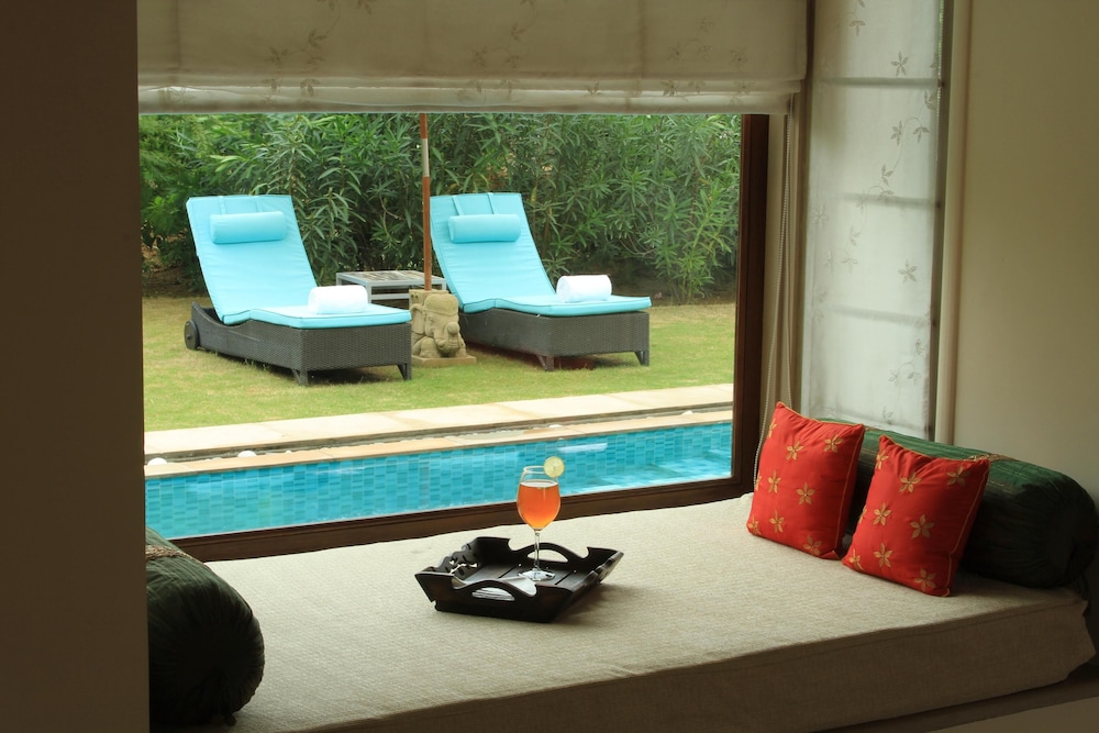 Luxury Pool & Spa Villa photo 3