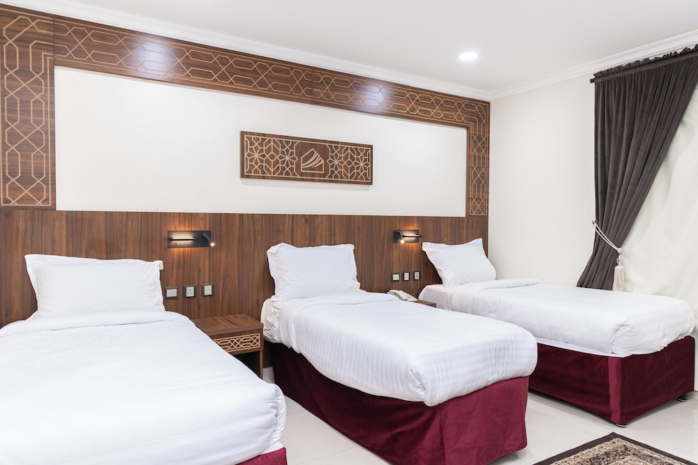 Triple Room - Photo 1
