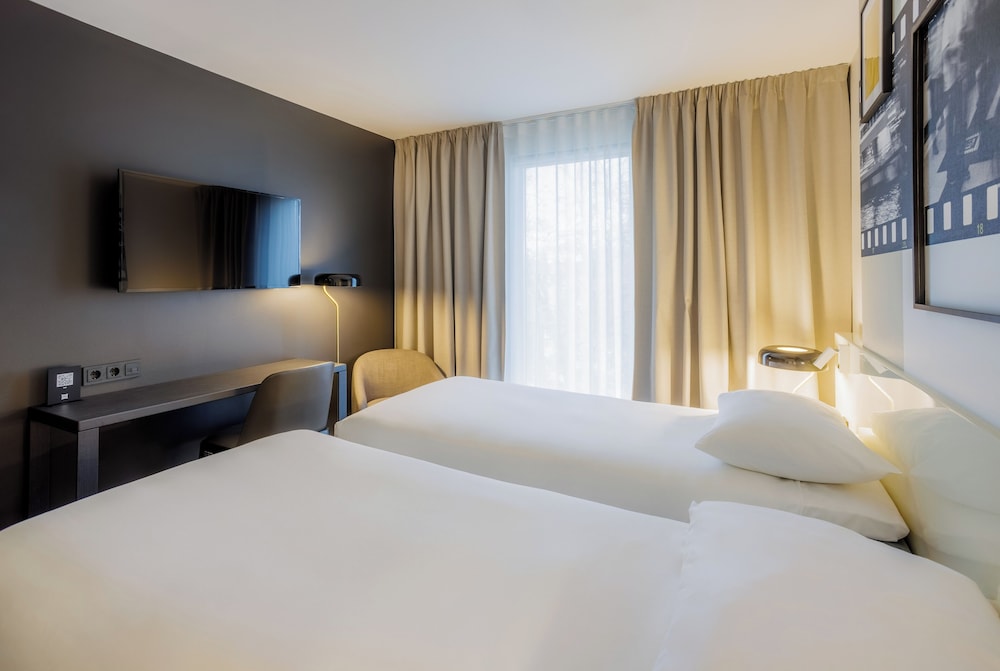 Superior Room, 2 Twin Beds (Newly Designed) - Photo 3