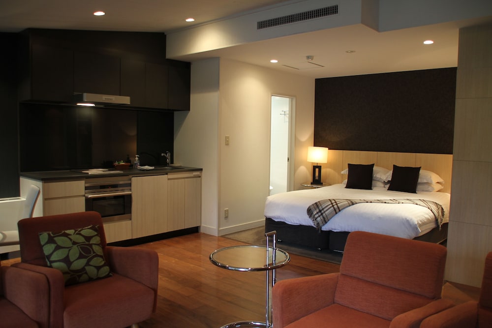 4 Bedroom Deluxe Apartment