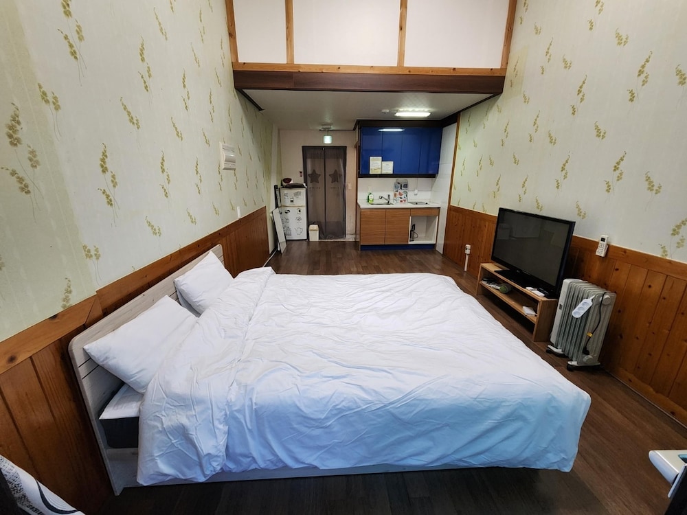 Basic Room, 1 Bedroom (chaesonghwa)